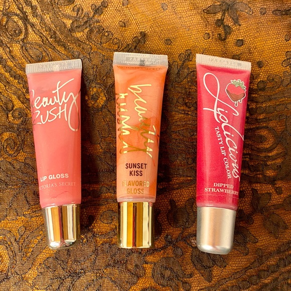 Victoria's Secret Other - Victoria’s Secret Lip Gloss Bundle